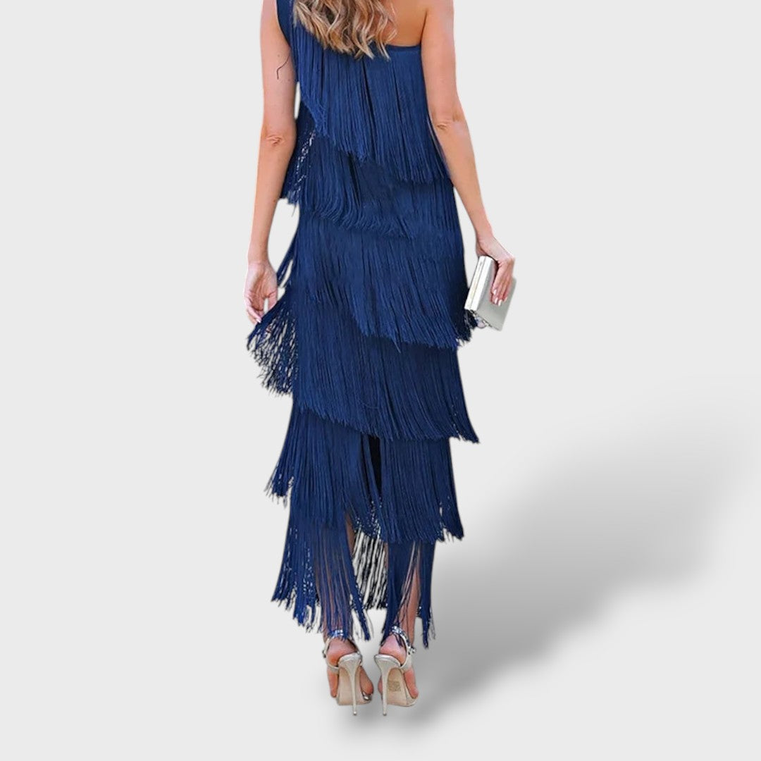 Robe longue élégante avec des pompons