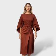 Robe élégante avec manches bouffantes