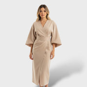 Robe élégante avec manches bouffantes